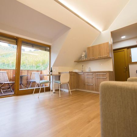 Vino Valdhuber Apartments Svecina Dış mekan fotoğraf